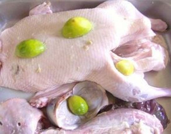 الصورة: بطة مسكوفي (حسب الوزن)