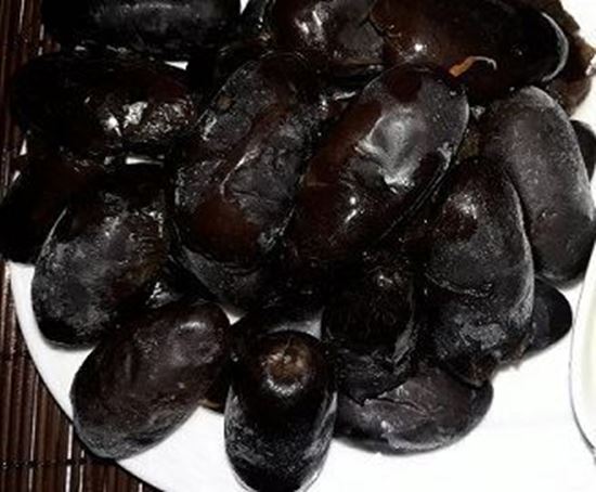 الصورة: بلح اسود