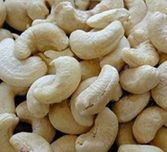 الصورة: كاجو نيئ