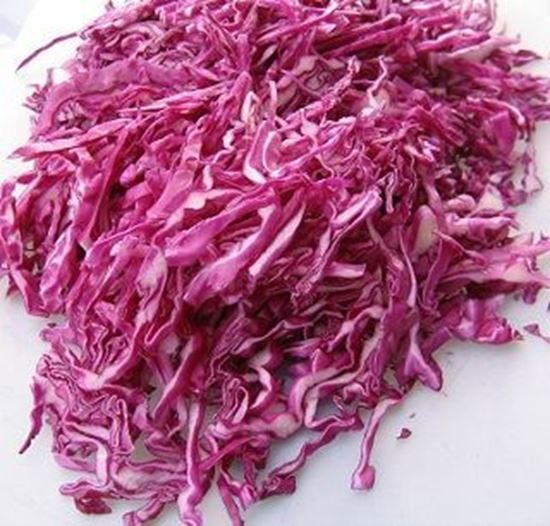 الصورة: كرنب احمر مبشور